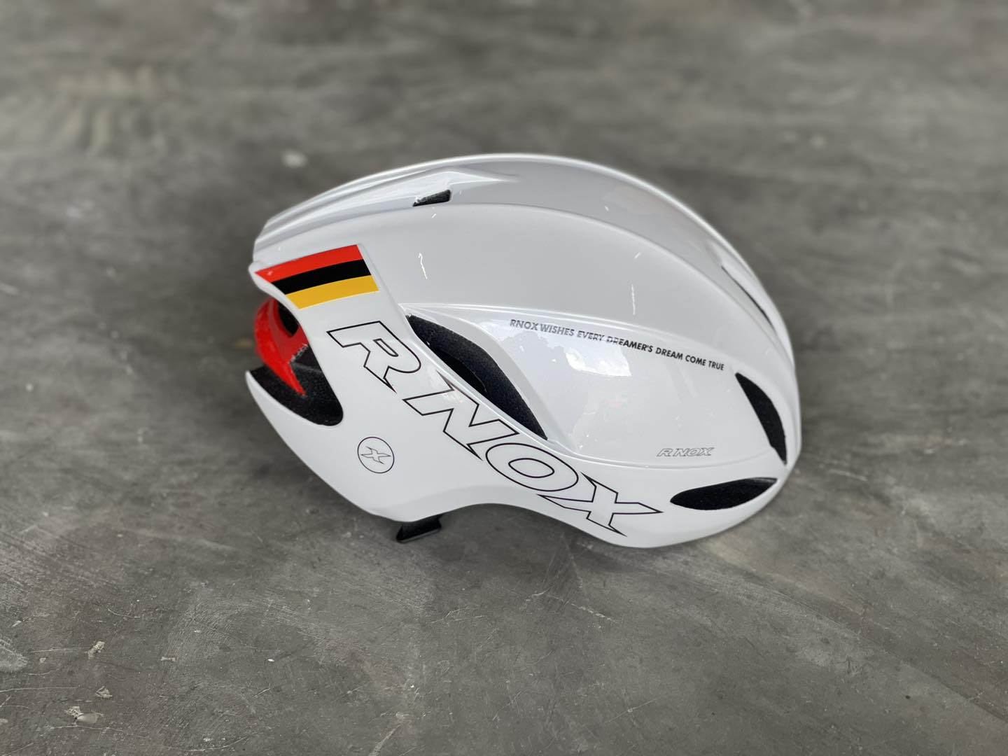 Rnox Helmets - Aero