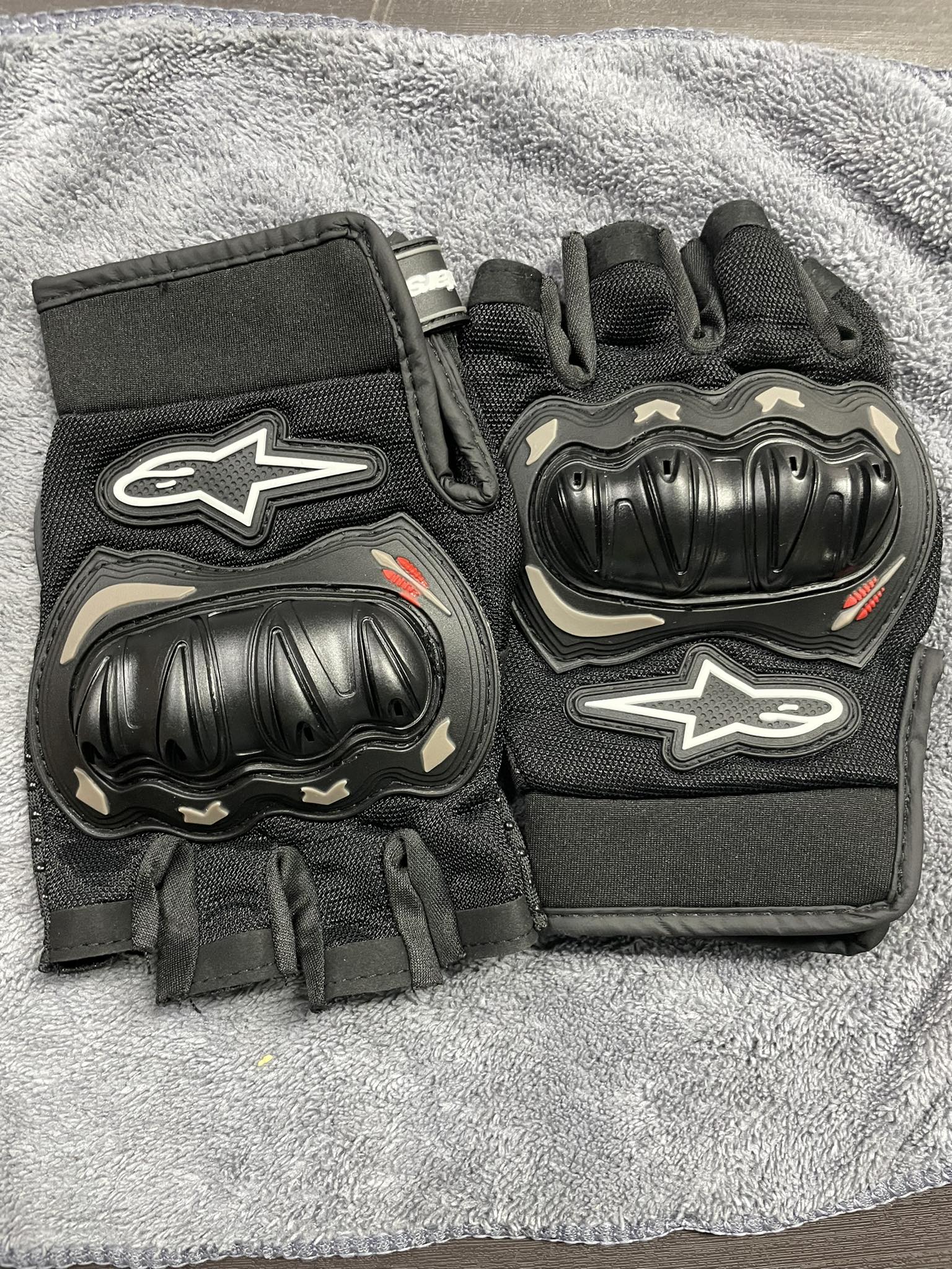 Half finger motorcycle gloves online