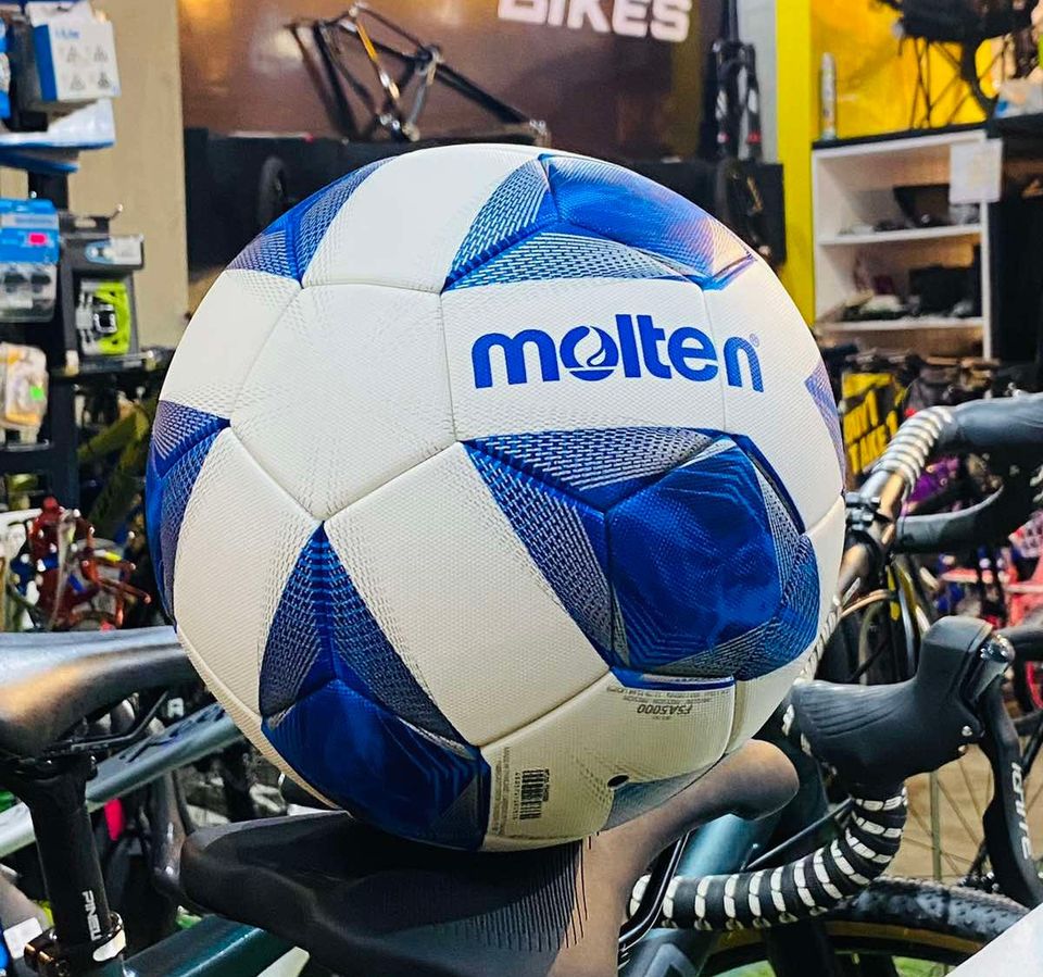 Molten F5A5000 FIFA Quality Pro Football