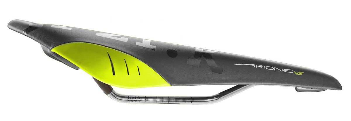 Fizik Saddle Road Arione Versus Kium Rail