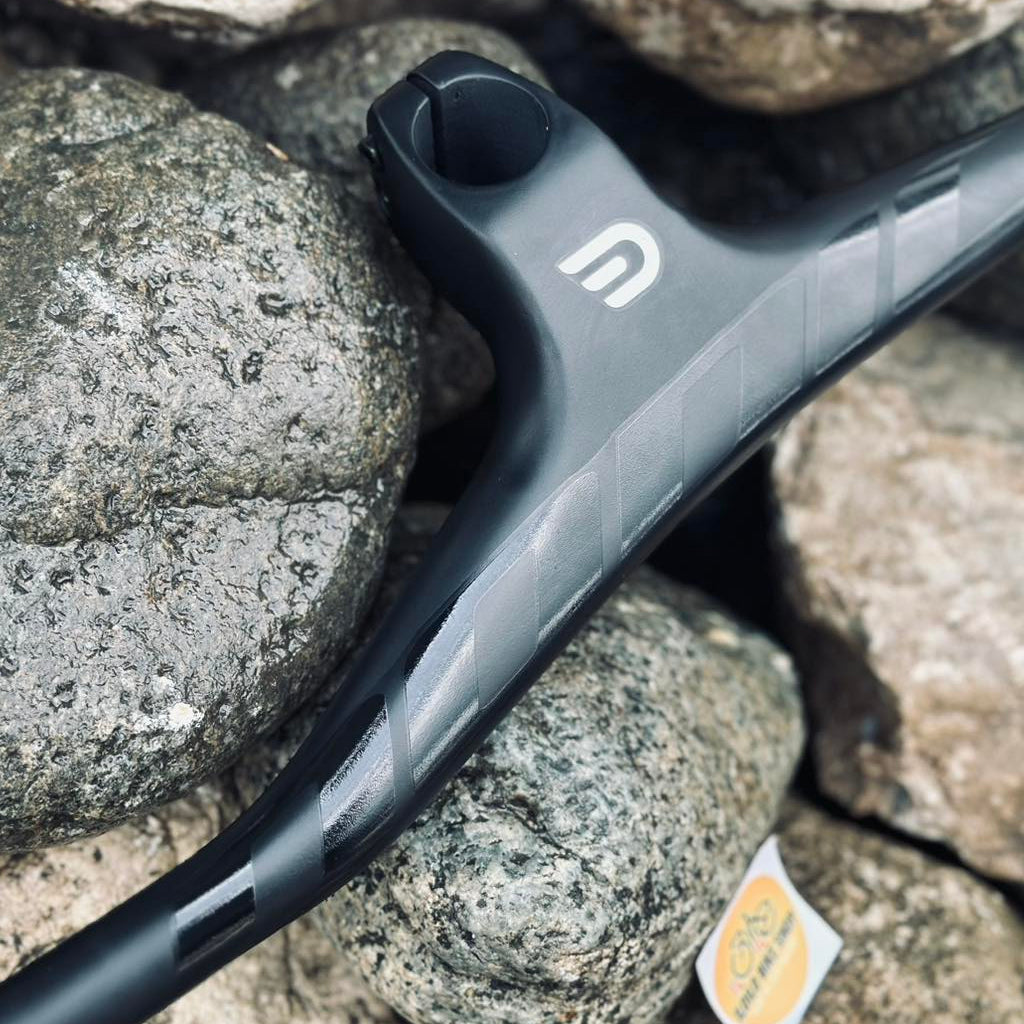 Dodici Integrated Carbon Handle Bar